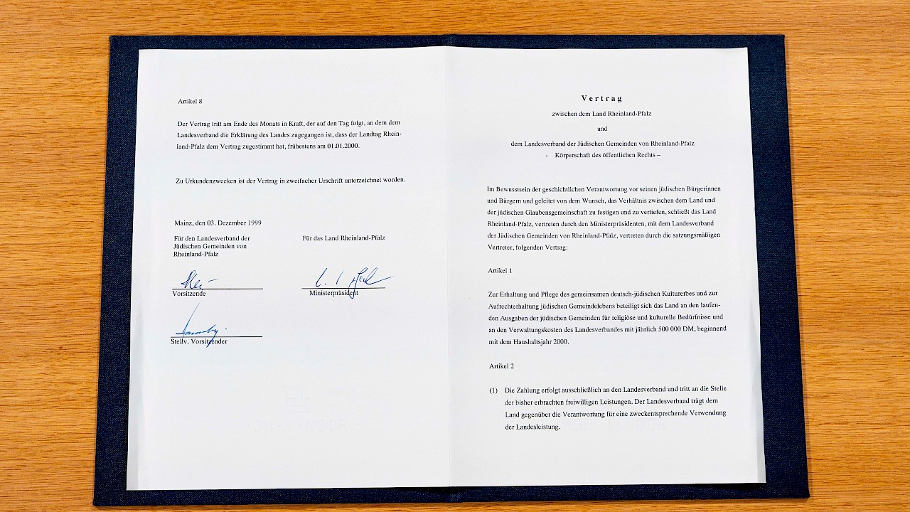 Staatsvertrag zwischen dem Land Rheinland-Pfalz und dem Landesverband der Jüdischen Gemeinden Rheinland-Pfalz, © Staatskanzlei Rheinland-Pfalz