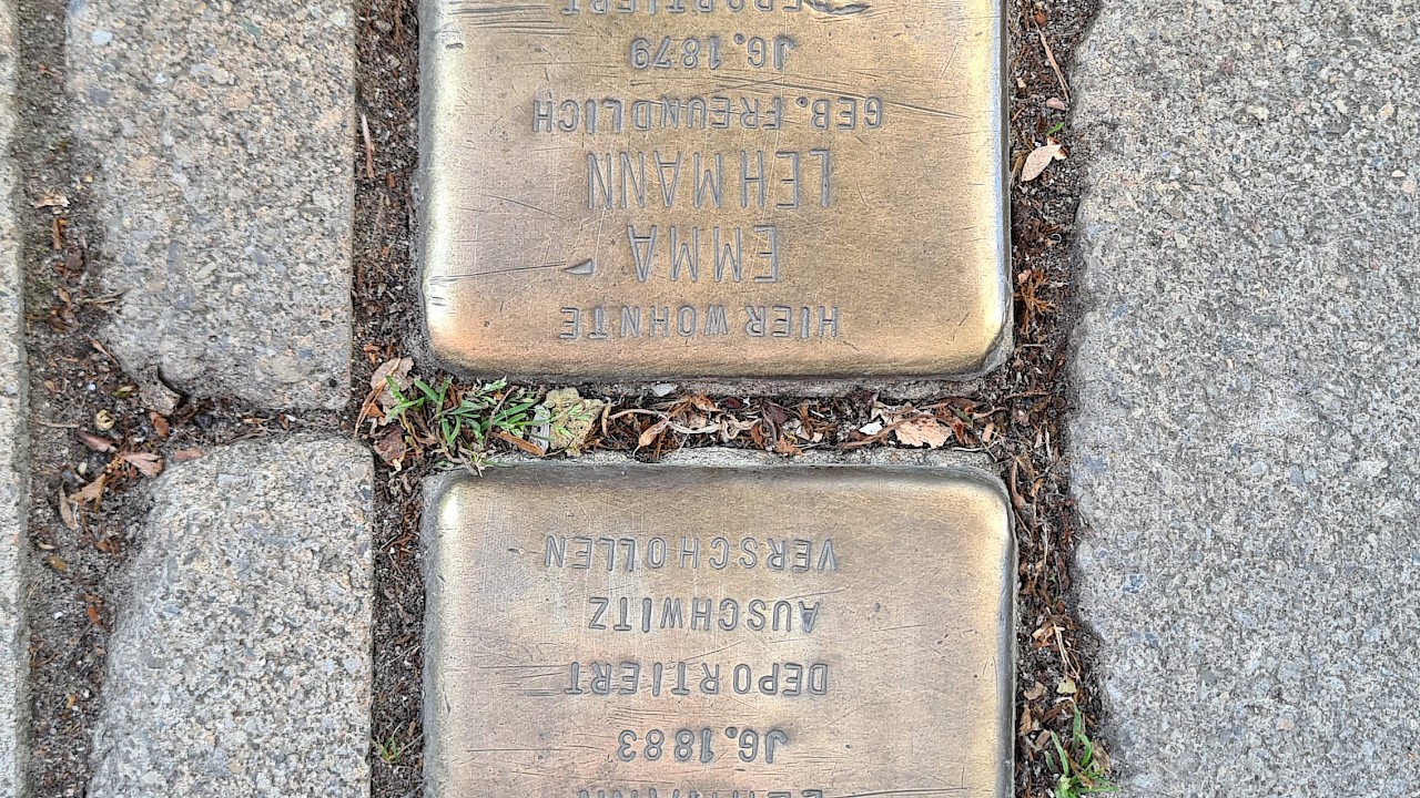 Erster Stolperstein in Rheinland-Pfalz: Neustadt, © GDKE, Direktion Landesarchäologie Speyer, Marc Bentz