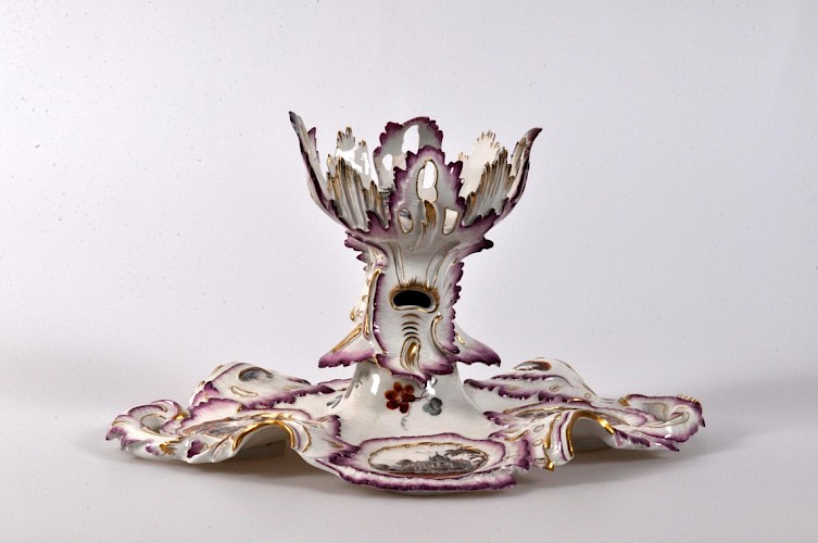 Johann Gottfried/Höchster Manufaktur, Tafelaufsatz mit den vier Jahreszeiten, Porzellan, um 1750, Inv.-Nr. KH 1926/32 a