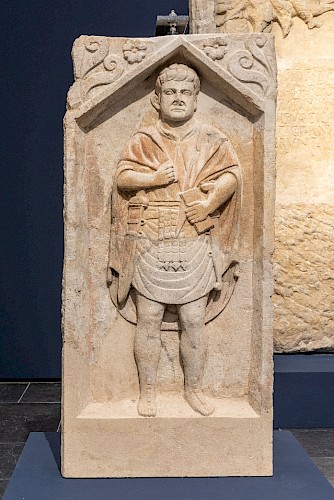 Grabstein eines Soldaten - Zustand seit 2022