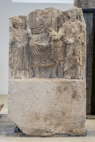 Familiengrabstein I aus Selzen